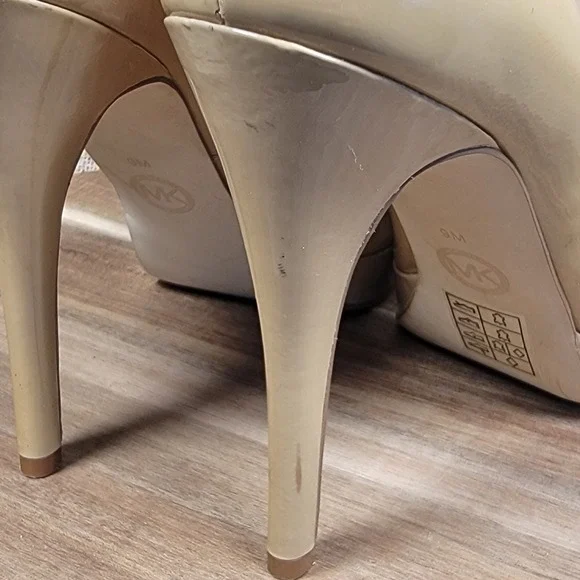 Michael Kors Peep Toe Platform Heels Nude Patent Leather Pumps Women's 9M - Picture 11 of 11